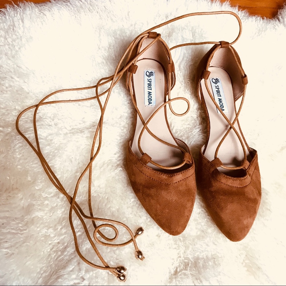 Lace up suede shoes